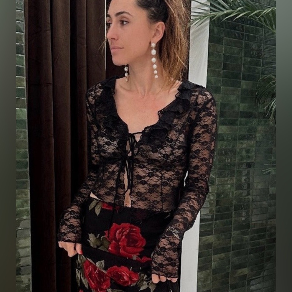 12th tribe Constance lace top front top